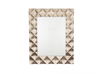 broughton-house-detailed-mirror-accessories